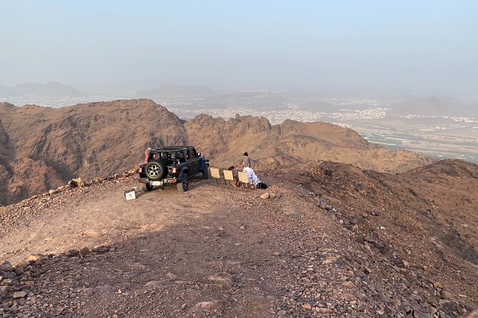 4WD Adventure in Uhud Mountain - Pickup, meeting point, and the return to Medina