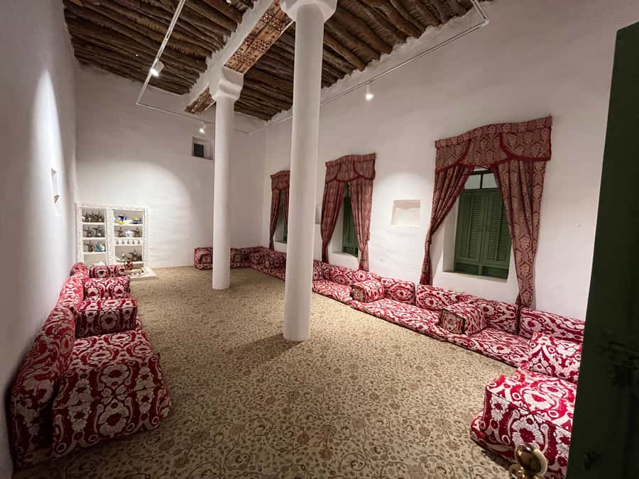 Al Masmak Fortress, Murabba Palace, and Souq Al Zal Tour - Al Masmak Fortress and the capture of Riyadh