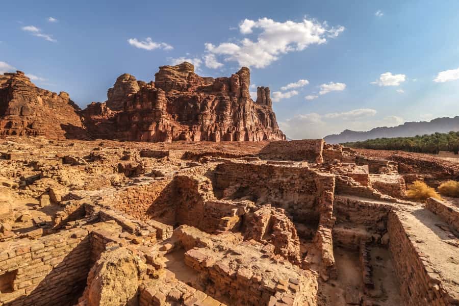Al-Ula: Dadan & Jabal Ikmah Tour with Optional Pickup - Jabal Ikmah and its stone record