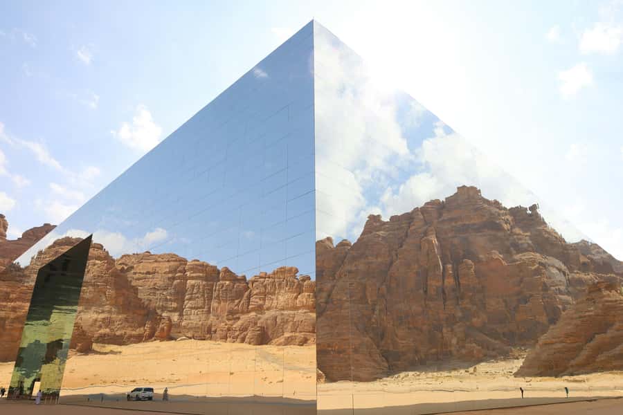 AlUla: Discover AlUla Like a Local Guided Tour - Why this private AlUla day works well