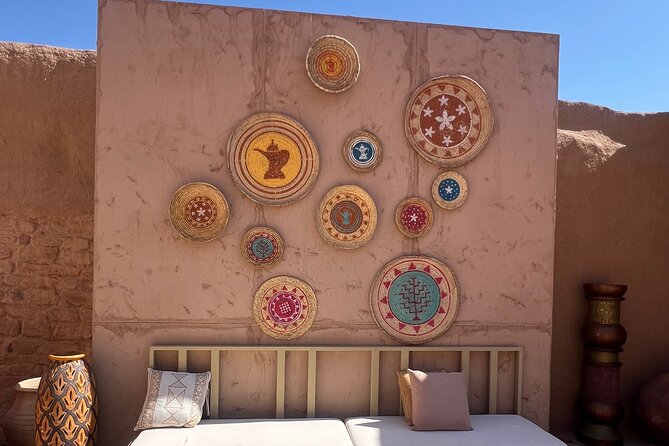 Alula Full Day Tour - Local guiding, transport, and group comfort