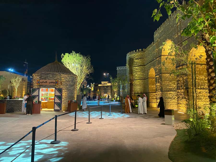 Boulevard World, Boulevard Riyadh Private Tour+Saudi Meal - How Much Value Do You Get for $99?