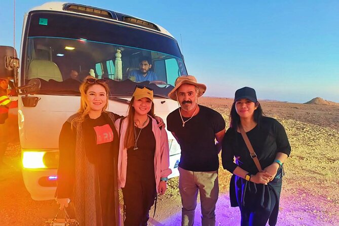 Edge of The World Riyadh with Camel Ride ,Bat Cave Visit & Dinner - Guides, language, and how the group experience works