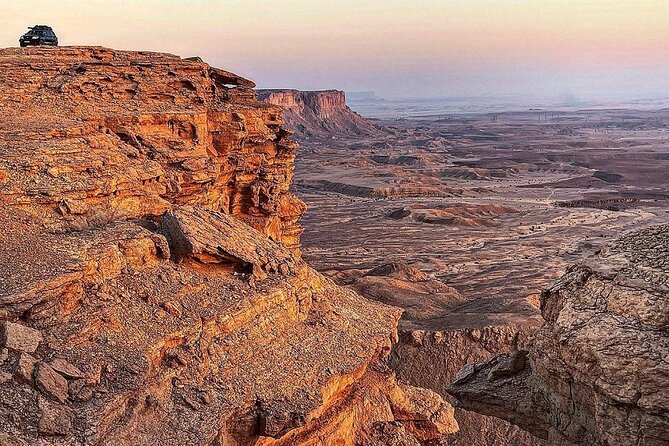 Edge of the World Tour from Riyadh Private 4x4 Car Pick up - The drive from Riyadh takes about an hour each way