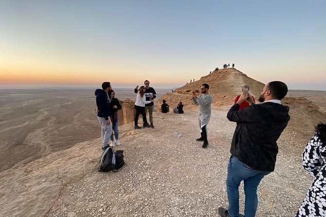 Edge of the World with 4x4 vehicles, sunset Dinner and stargazing - Weekday cave visit and weekend wildlife option