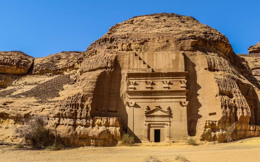 From AlUla: Hegra Tour - What the Bus Tour Format Is Really Like