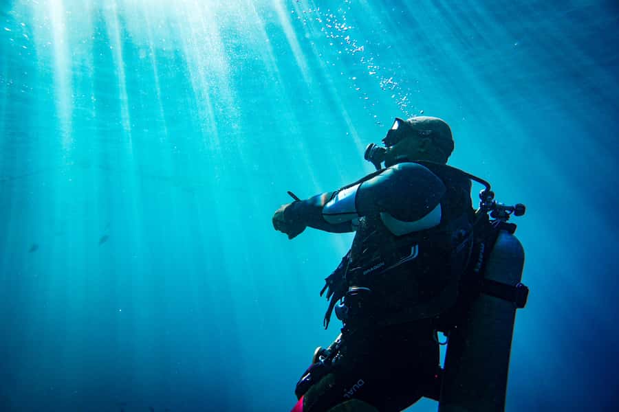 From Jeddah: Boat Trip and Diving for Certified Divers - Equipment: What Comes With the Price