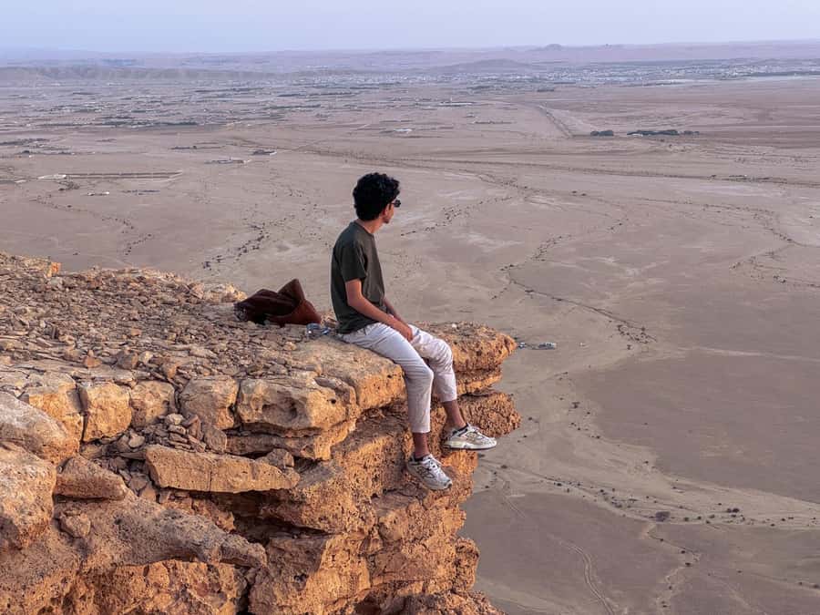 From Riyadh: Edge of the World and Darb Al-Manjoor Adventure - Key points at a glance