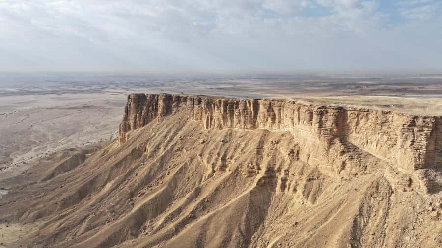 From Riyadh: Edge of the World and Darb Al-Manjoor Adventure - Is $120 a fair price?