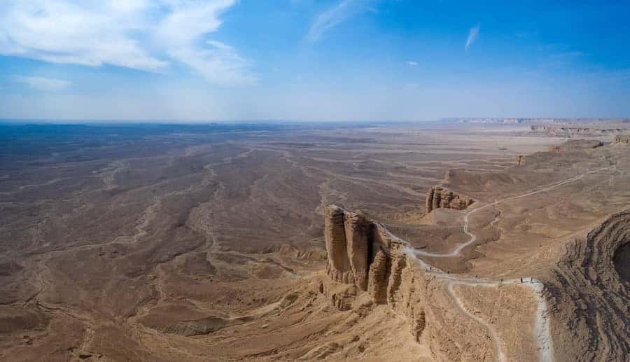 From Riyadh: Tuwaiq Mountains and Najd Plateau Day Trip - Leaving Riyadh for the Najd Plateau