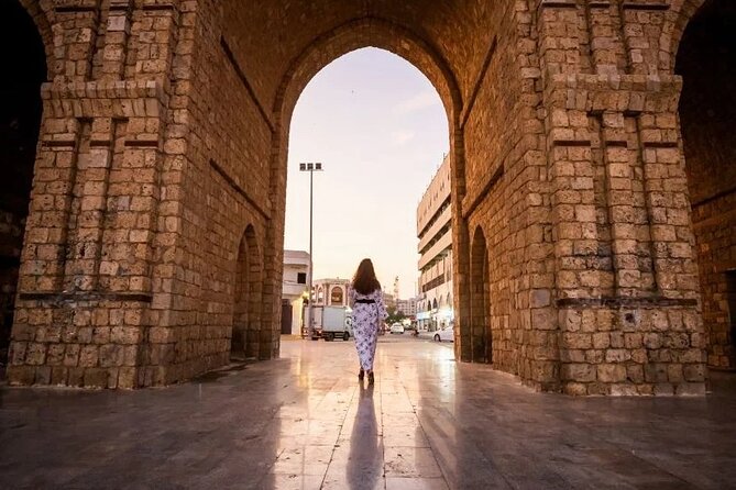 Guided Tour in Jeddah by local woman - Starting with hotel pickup and Jeddah’s famous flagpole