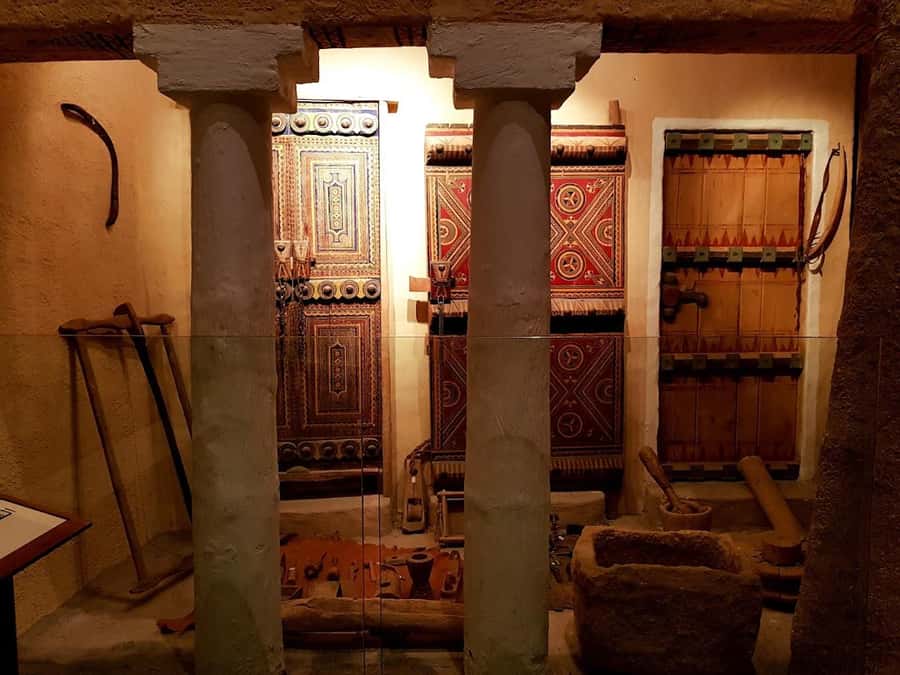 Half Day in Riyadh, Almasmak, National Museum, Kingdom Tower - The guide can make or break the experience