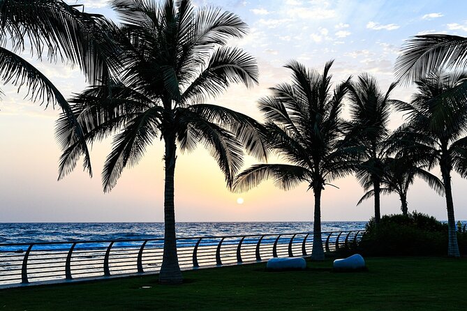 Half Day Jeddah Traditional City Tour - The Corniche connects the old city to the Red Sea