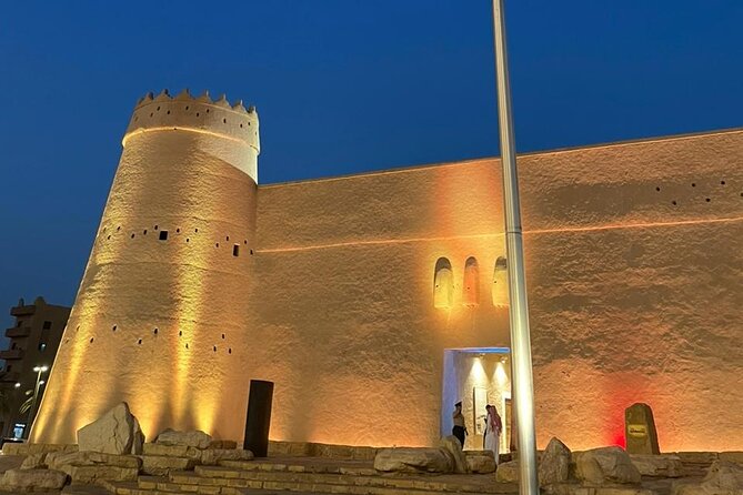 Half Day Tour Discovering the History of Riyadh - The guides and the human side of the experience