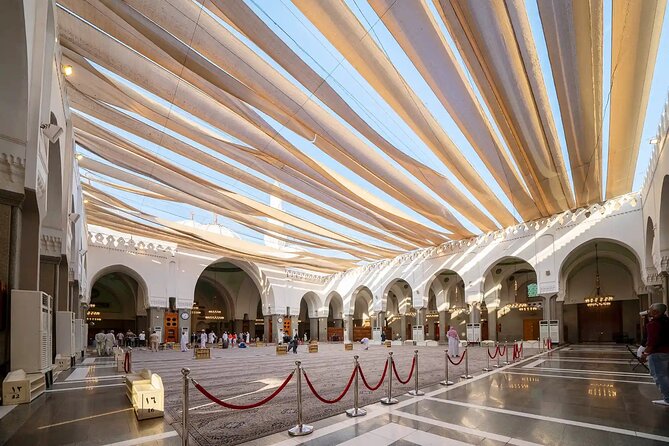 Half - Day Tour in Prophet Mohammed City - Urwa bin Al-Zubayr Palace closes the route