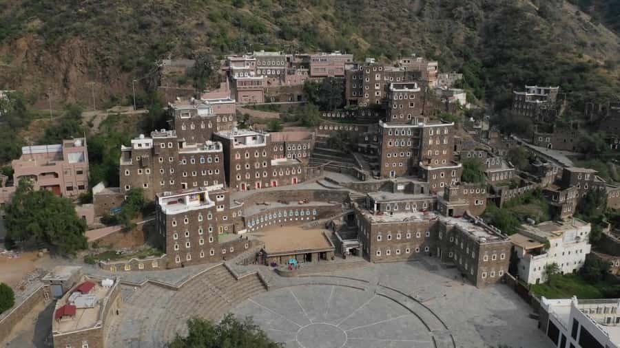 Highlights City Tour & Rijal Almaa - Jabal Sawda at 3,000 meters