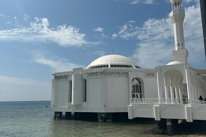 Historic District Tour in Jeddah by a Local Guide - Al-Shafei Mosque and Jeddah’s religious past