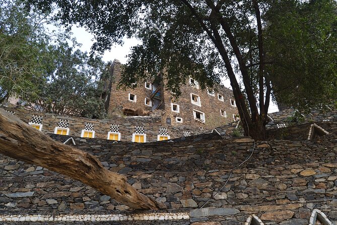 Historical & Heritage Tour in Abha- Rijal Almaa Village - Group size, transport, and guide attention