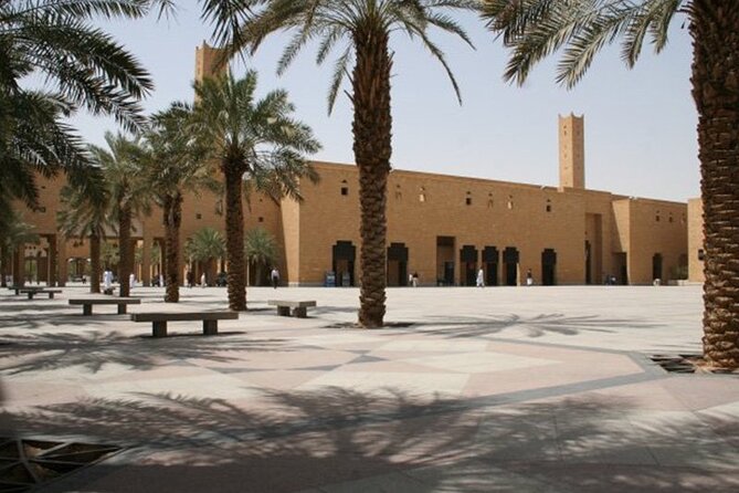 Historical Riyadh Self-Guided Audio Walking Tour - Al Masmak Fortress and the beginning of modern Saudi Arabia