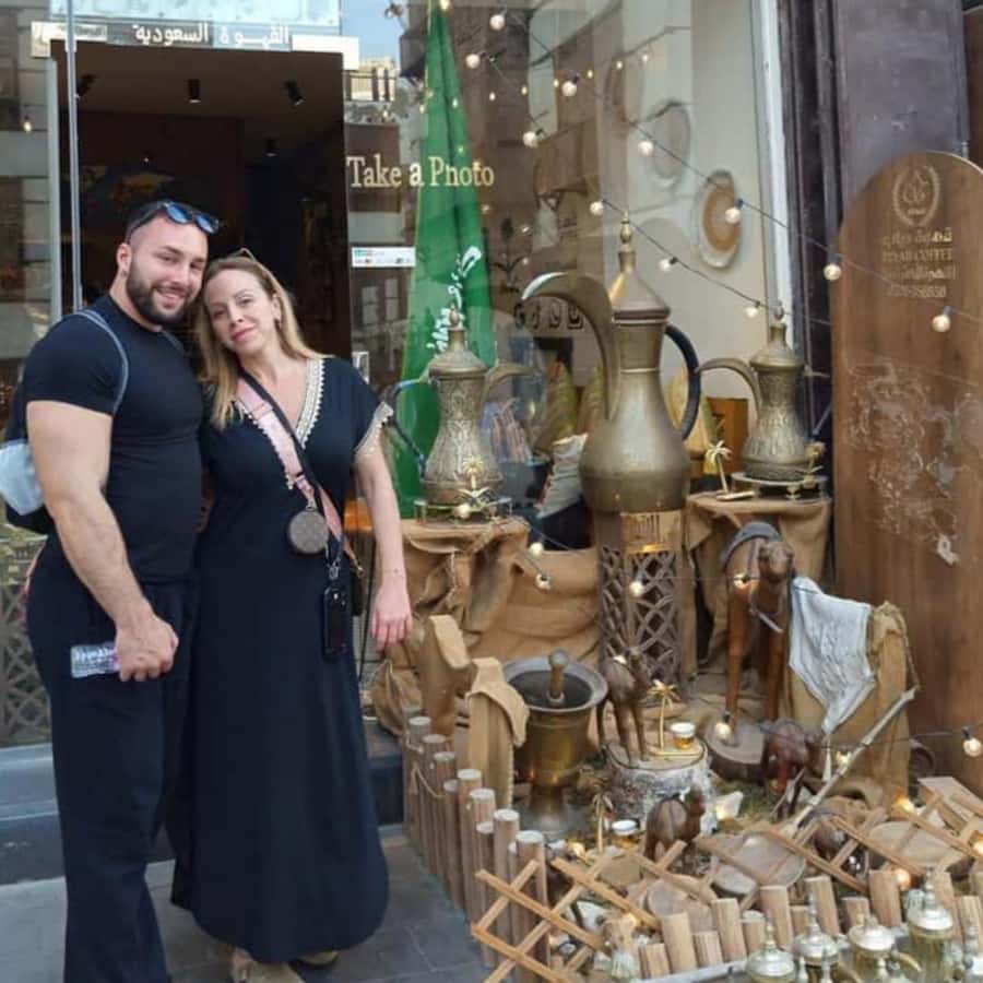 Jeddah: Al-Balad Old Town Tour with Guide - Coffee, dates, and a first taste of Al-Balad