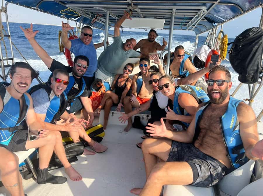 Jeddah: Guided Snorkeling Trip with Snacks and Drinks - The boat ride and what to expect at the port
