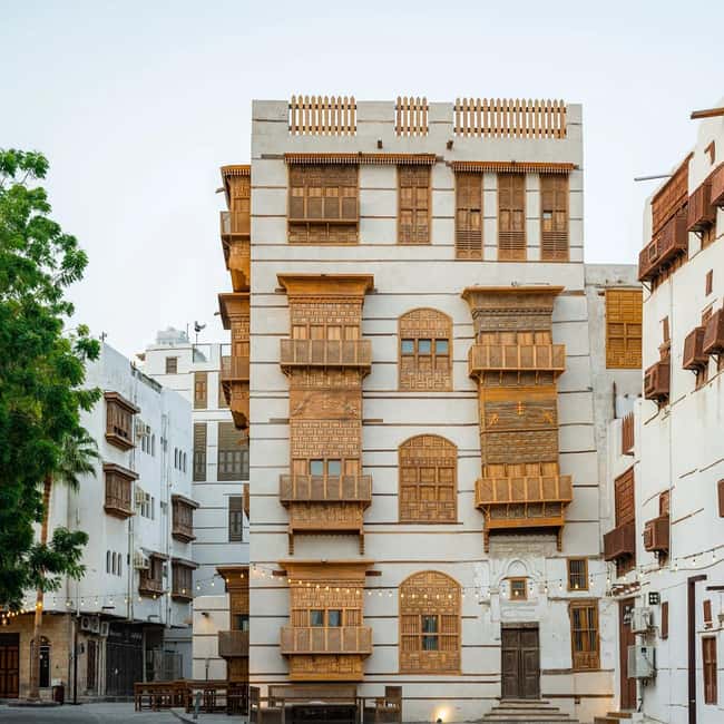 Jeddah: Guided Tour of the Old City Al-balad - Starting in Al-Balad, Jeddah’s old quarter