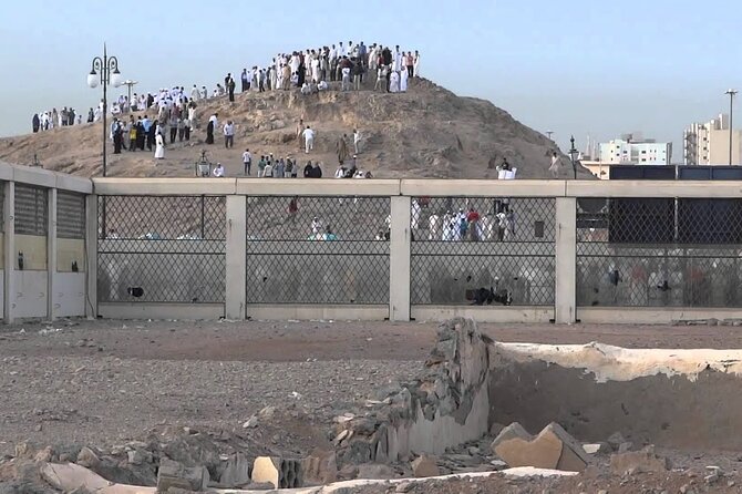 Madinah Ziyarats (Private tour) - Mount Uhud and the Salman Farsi connection