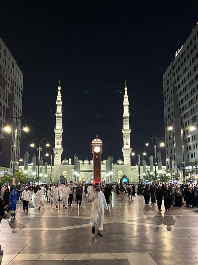 Prophet’s Mosque Walking Tour with Historic Hejaz Railway - Starting beside the Prophet’s Mosque