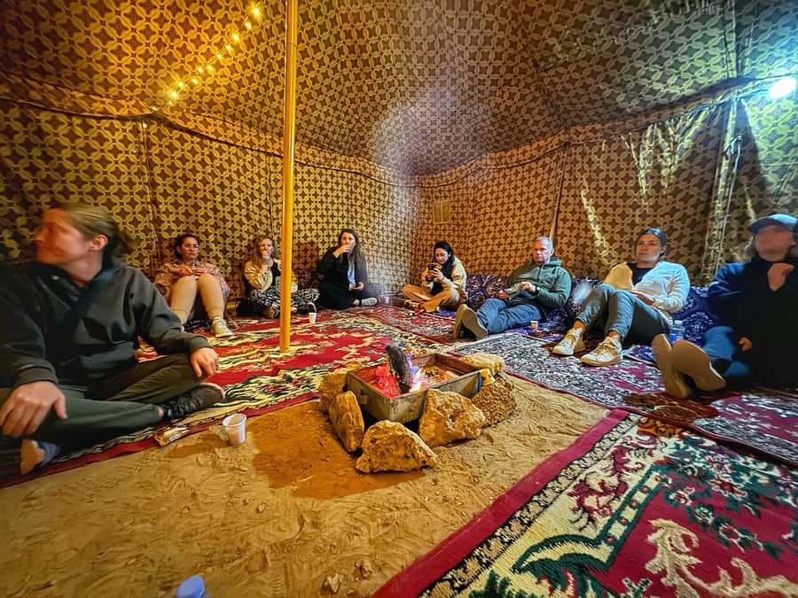 Riyadh: Edge of The World with dinner & Campsite Shared Tour - Key points at a glance