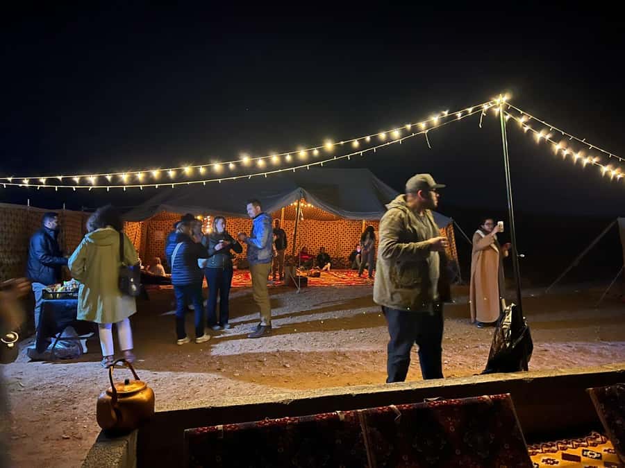 Riyadh: Edge of The World with dinner & Campsite Shared Tour - Sunset above the Najd plateau