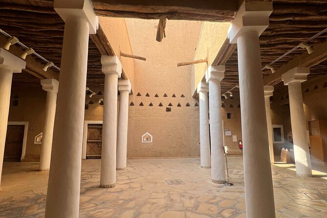 Riyadh Full City Tour - Diriyah, At Turaif, and Wadi Hanifah