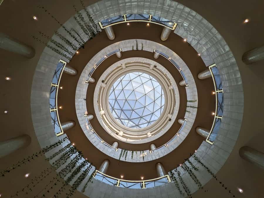 Riyadh: King Fahad National Library Guided Tour - What the guide adds to the experience
