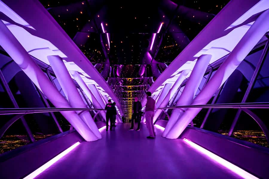 Riyadh: Old Riyadh & Sky Bridge Adventure Tour - Kingdom Tower and the Sky Bridge at nearly 300 meters