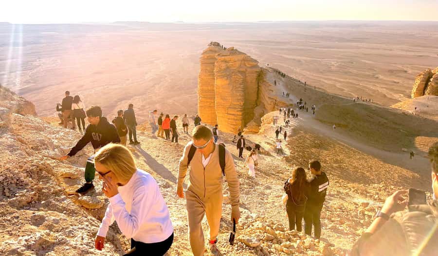 Riyadh Sunset Edge of the World & Deer Reserve 4WD Adventure - Key points to know before booking