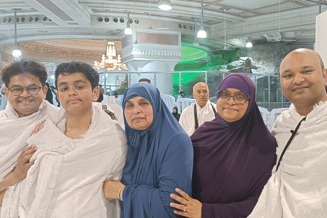 Umrah Guide - Transport, airport pickup, and local flexibility