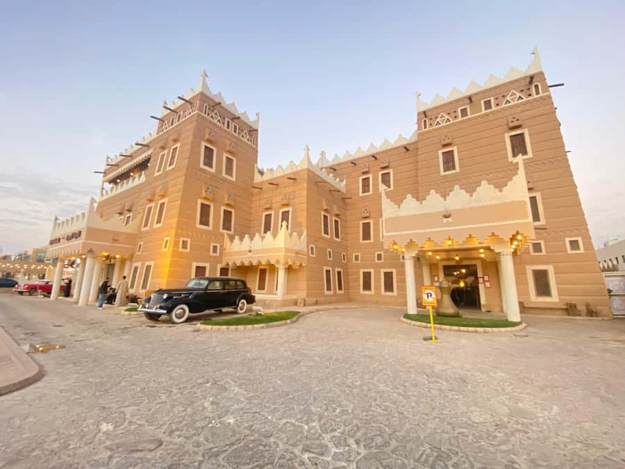 VIP Private Riyadh Experience with Saudi Meal & Pickup - Dinner and sweets in a traditional Saudi setting