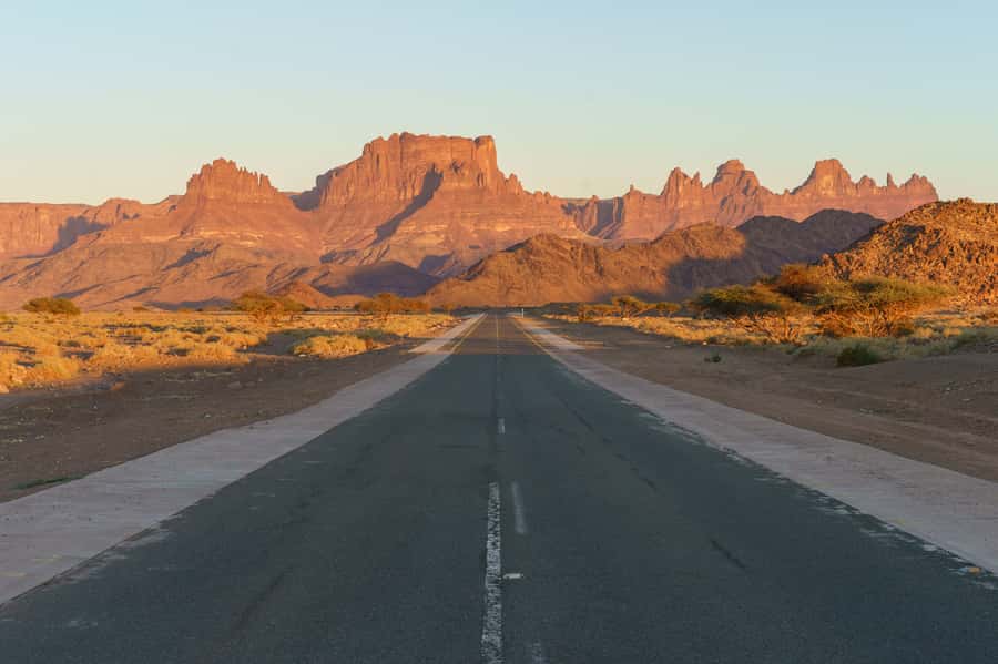 Wadi Al Disah Tour - The Long Road From Tabuk to Wadi Al Disah